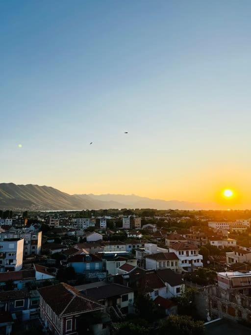 Sleepin Shkoder II Apartment Ngoại thất bức ảnh